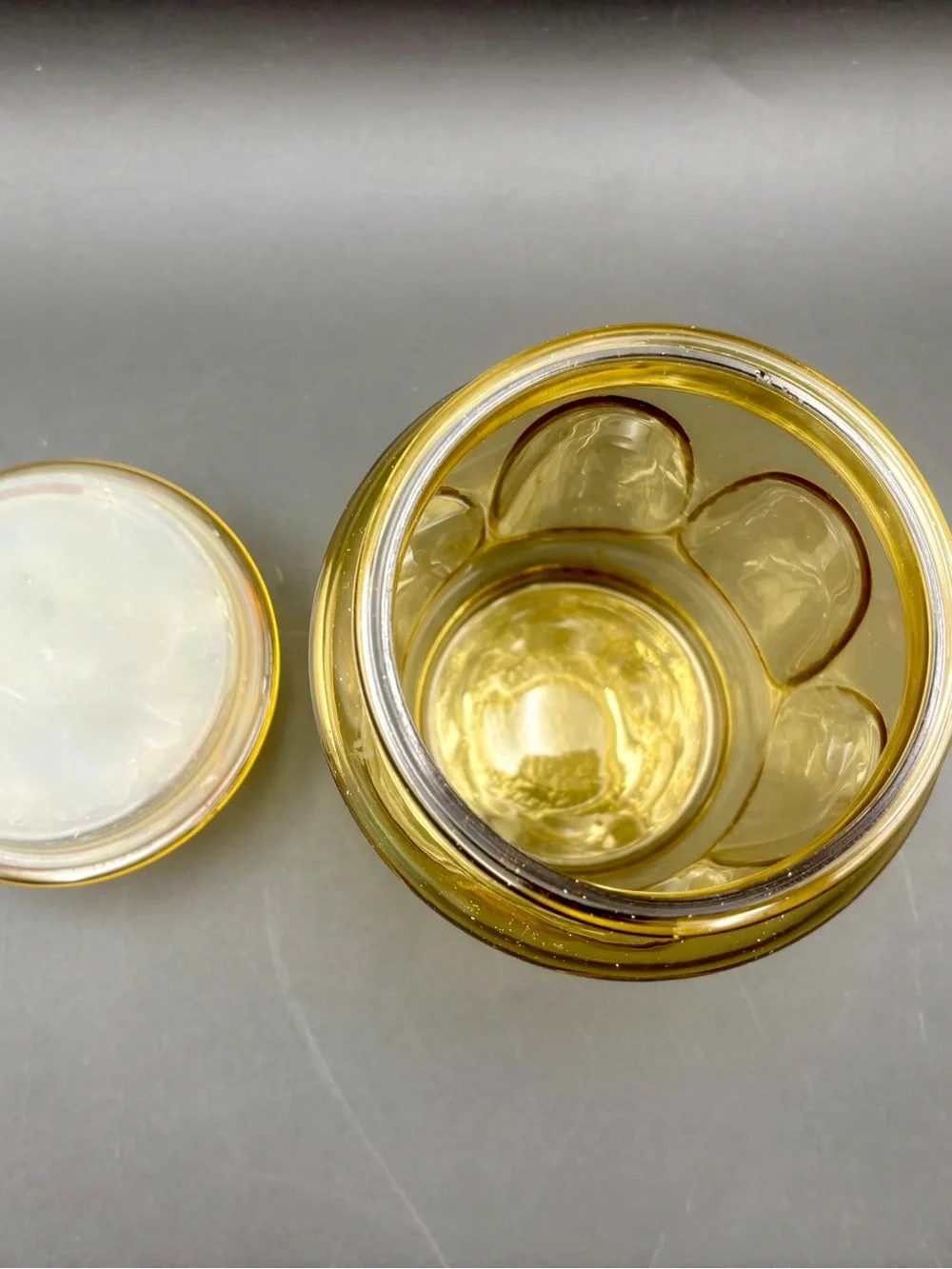Vintage L.E. Smith Amber Glass Apothecary Canister Jar with Lid Thumbprint MCM